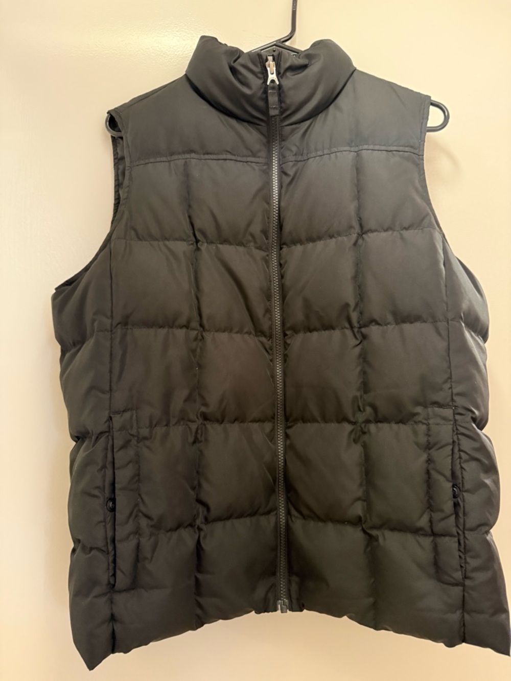 XL Lands' End Women's Black Quilted Puffer Vest size 18 P petite